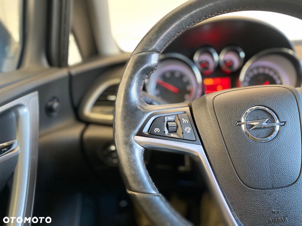 Opel Astra IV 1.7 CDTI Cosmo - 18