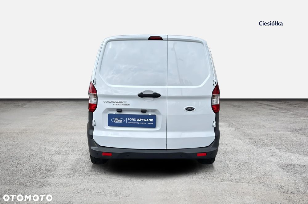 Ford Transit Courier - 21