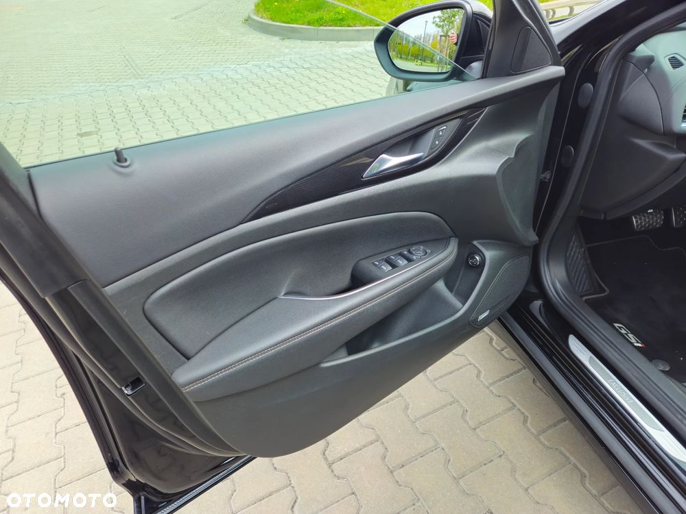 Opel Insignia 2.0 BiTurbo D 4x4 Automatik GSI - 26