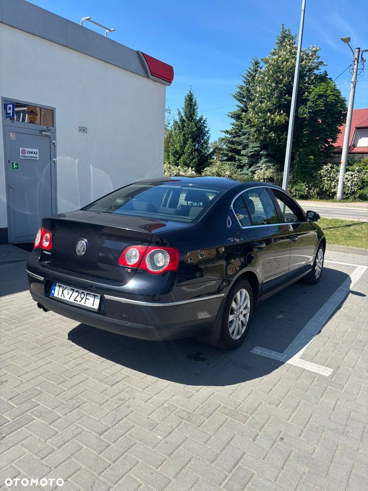 Volkswagen Passat 1.8 TSI Trendline - 3