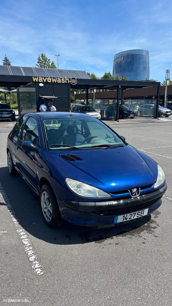 Peugeot 206 1.1 XR - 1