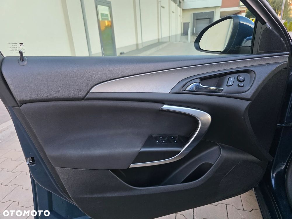 Opel Insignia - 22