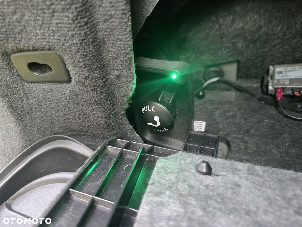 Audi A6 Avant 2.0 TDI Ultra S tronic - 24