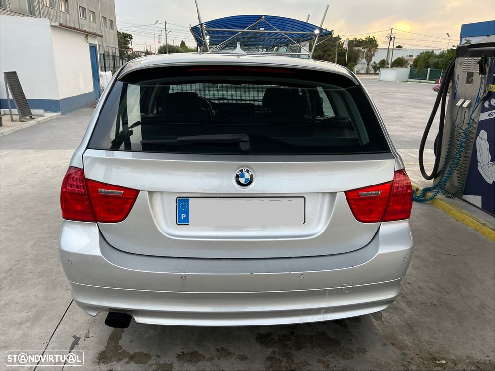 BMW 318 d Touring - 6