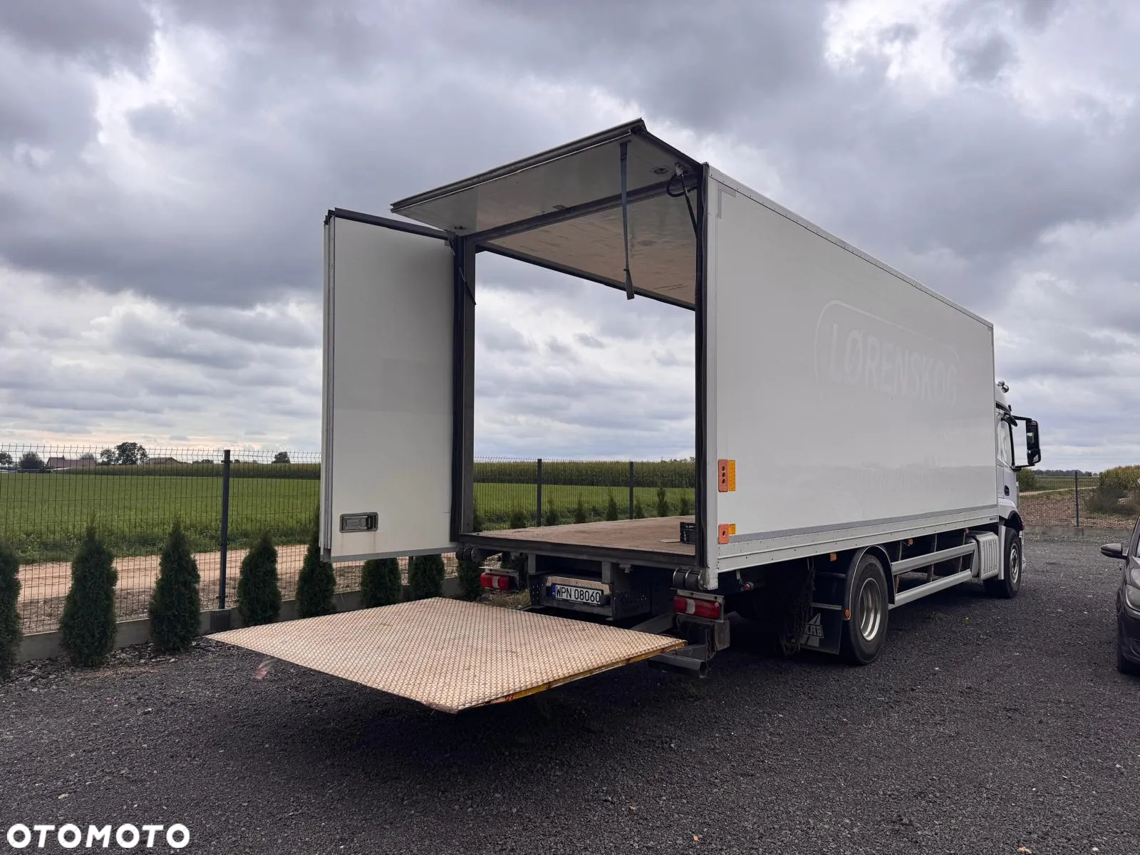Mercedes-Benz Actros 1832 - 7