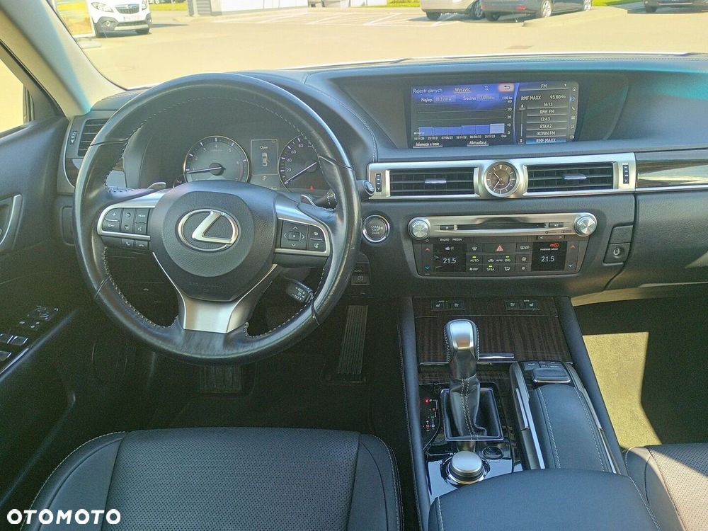 Lexus GS - 16
