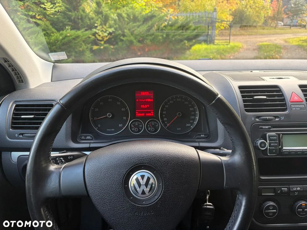 Volkswagen Golf - 19