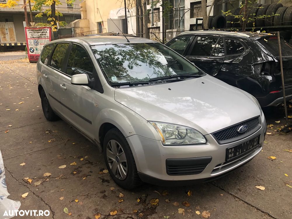 Dezmembrez Ford Focus II gri argintiu break 1.6 TDCI 2006 - 2