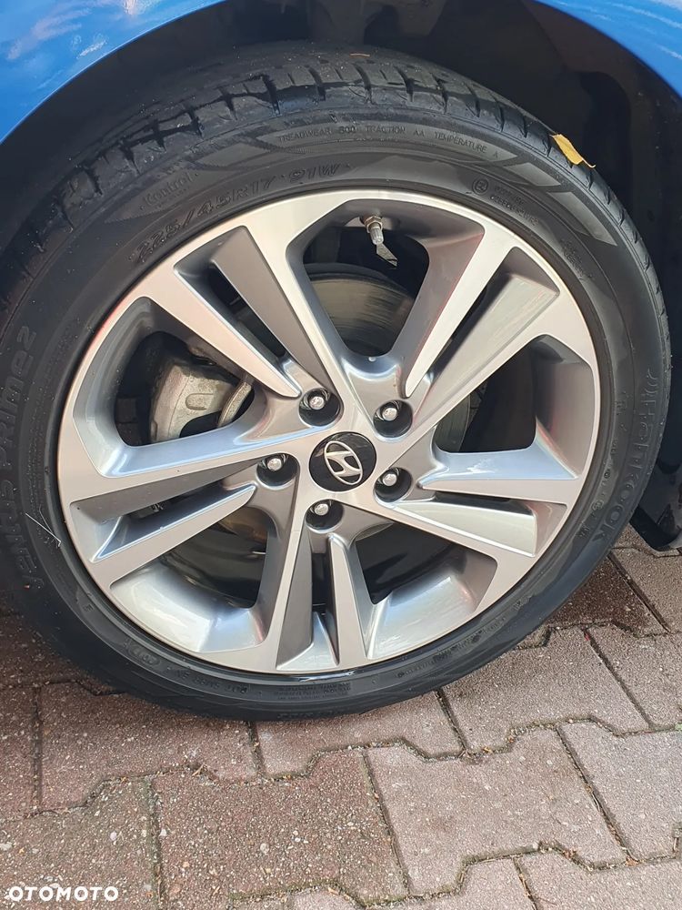 Hyundai Elantra 1.6 Comfort - 8
