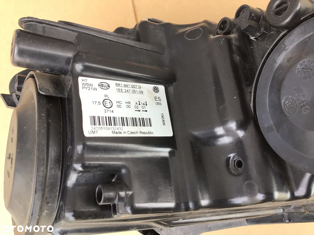 Lampa przednia lewa VW Polo 6R - 4