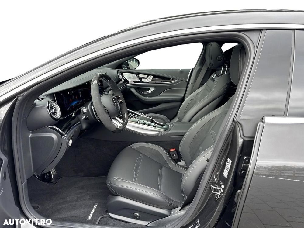 Mercedes-Benz AMG GT 53 4MATIC+ MHEV - 12