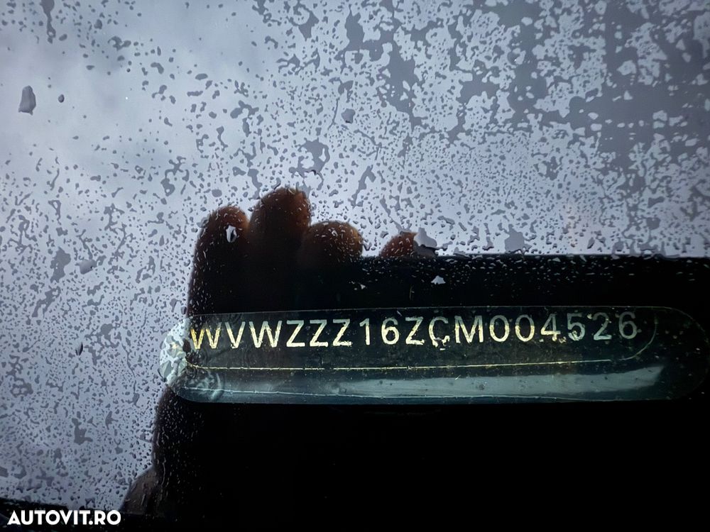 Volkswagen Jetta 1.6 TDI Blue Motion Technology Comfortline - 38