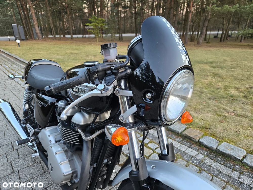 Triumph Thruxton - 27
