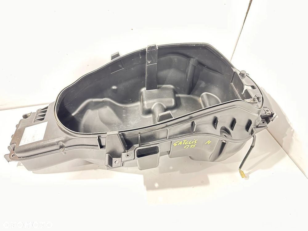 Kufer schowek Peugeot Satelis 125 06-13r. - 1
