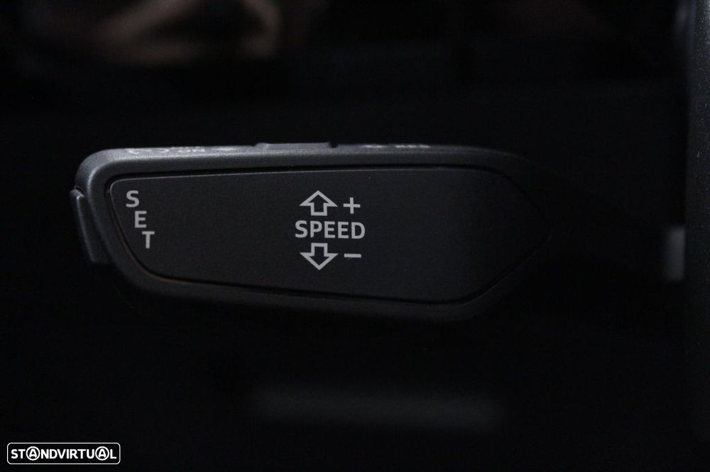 Audi Q8 e-Tron 55 quattro Advanced - 27