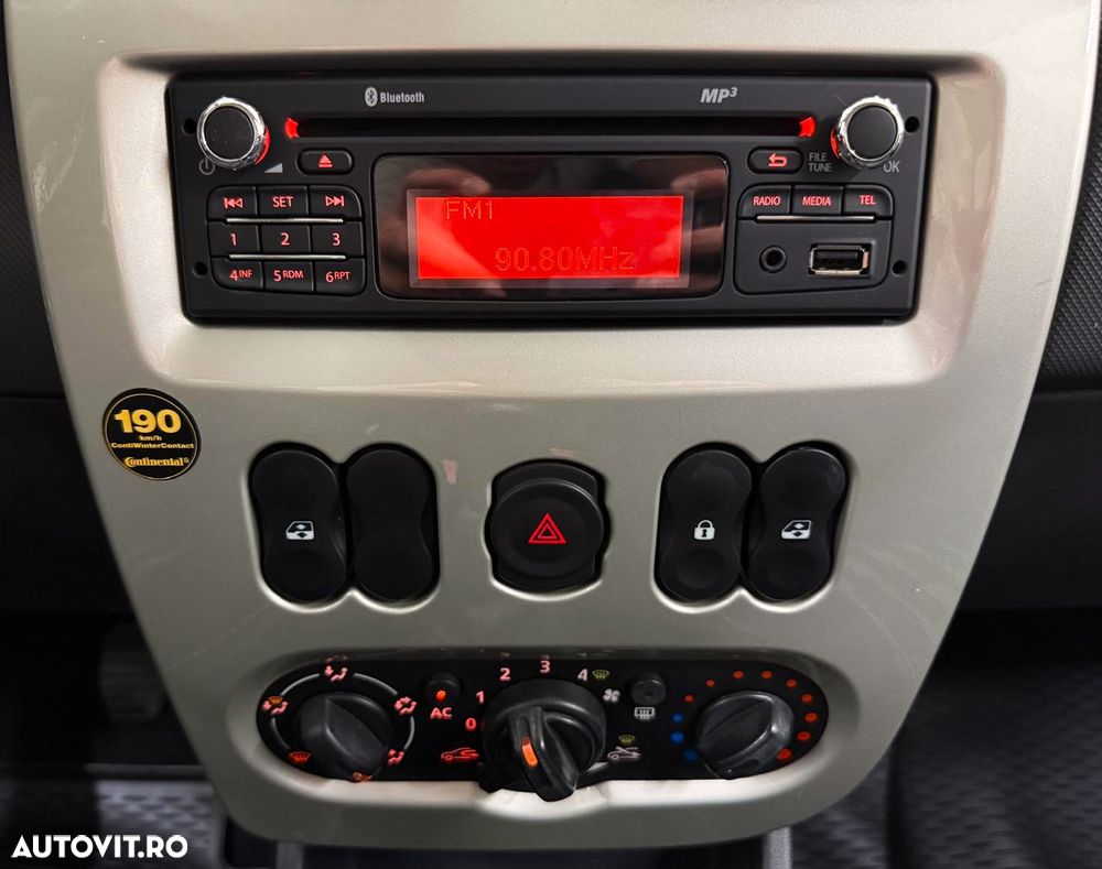 Dacia Logan MCV 1.6 MPI Preferance - 8