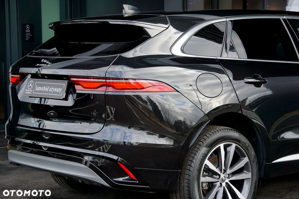 Jaguar F-Pace D200 AWD R-Dynamic S - 16