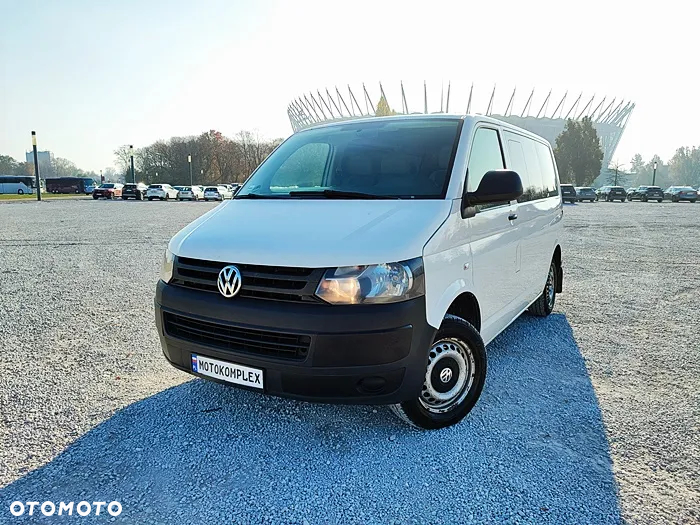 Volkswagen Caravelle - 2