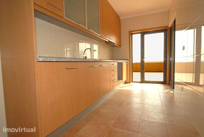 Apartamento T2, Rés do Chão: Parece uma vivenda - Grande imagem: 4/32