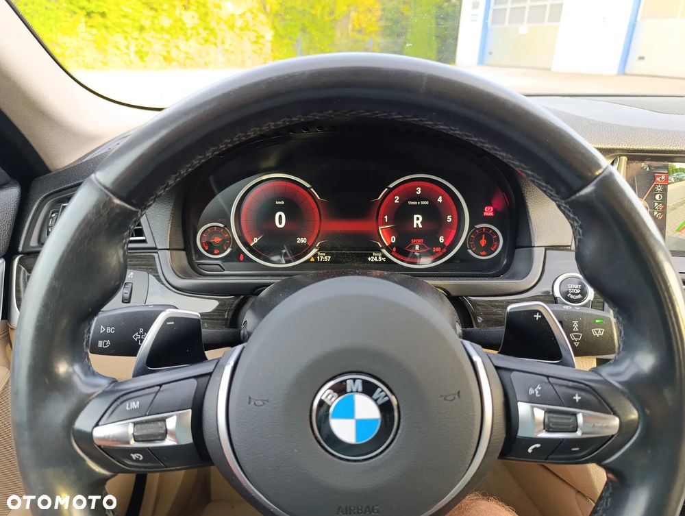 BMW Seria 5 530d Luxury Line - 26