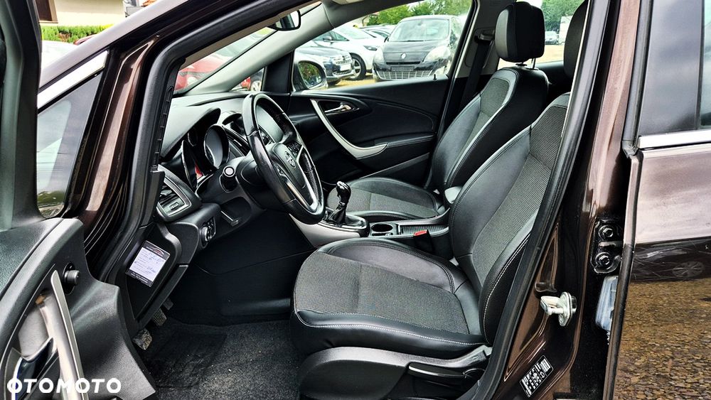 Opel Astra 1.4 Cosmo - 30