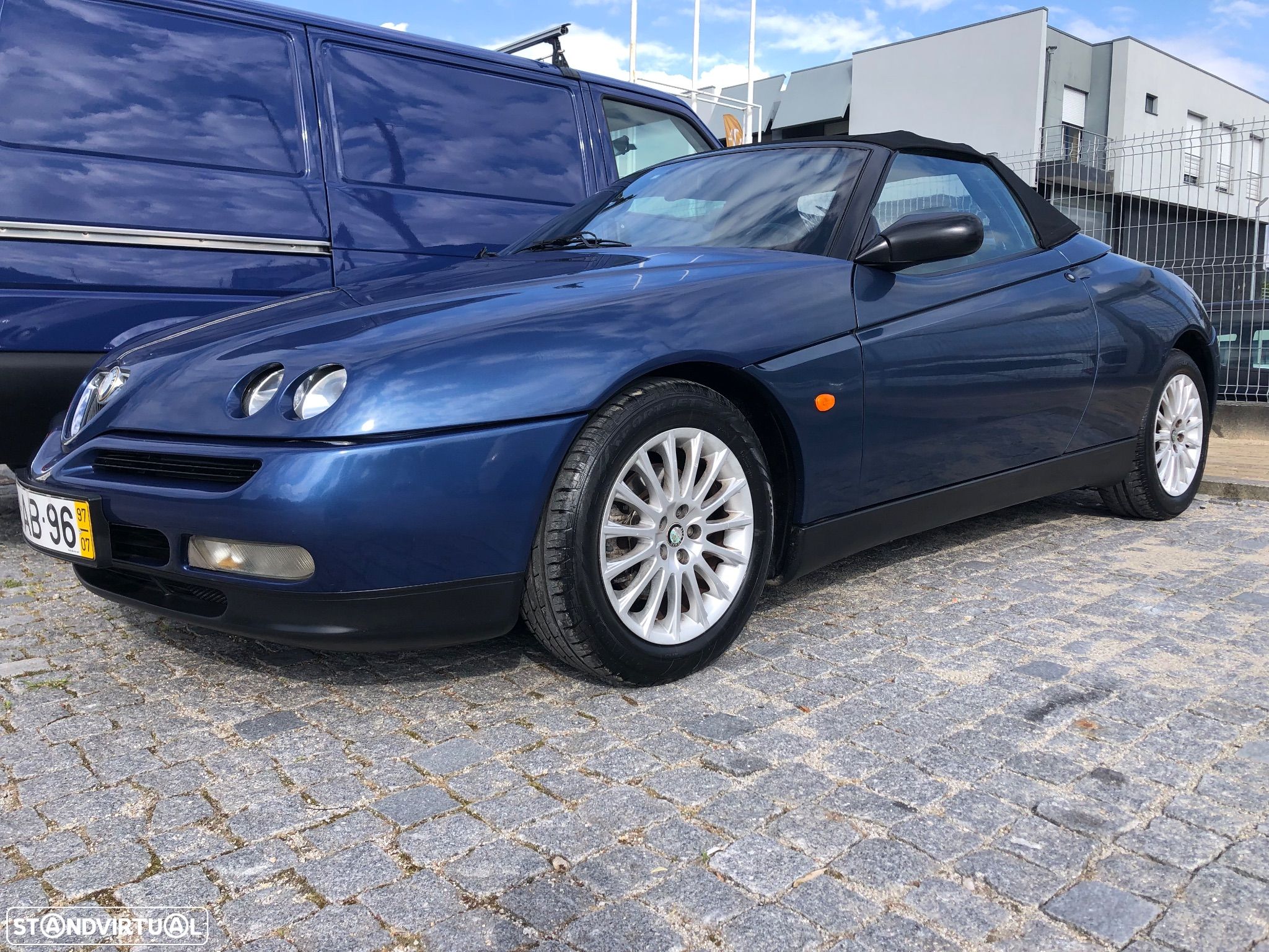 Alfa Romeo Spider 2.0 Twin Spark Base - 1