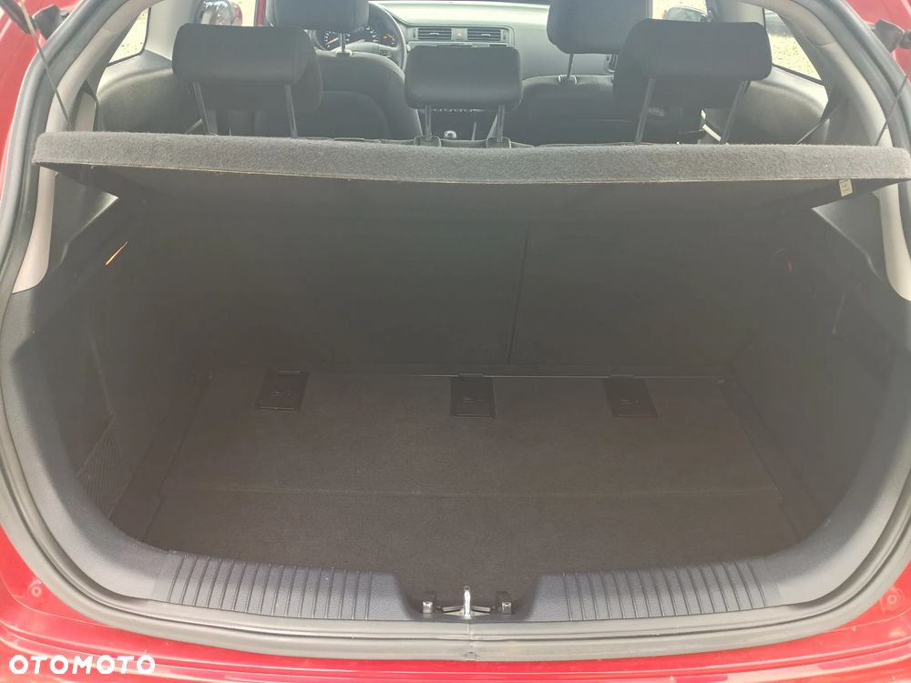 Kia Rio 1.2 Attract - 10