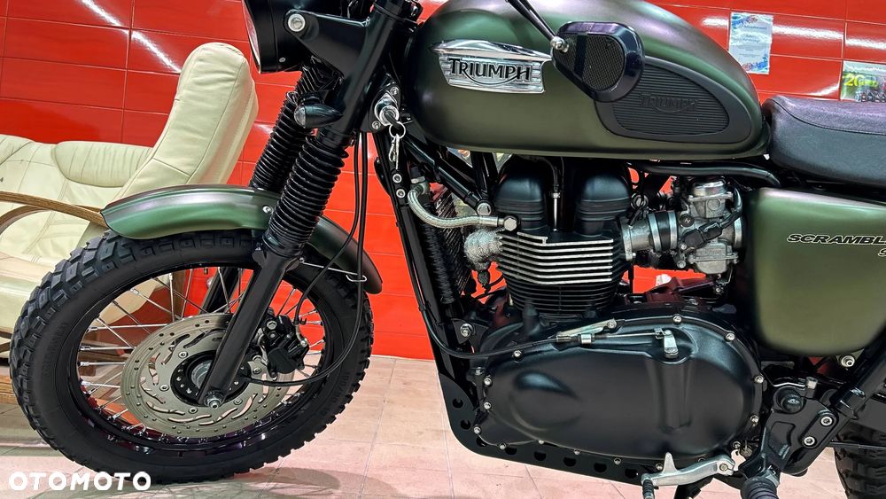 Triumph Scrambler - 9