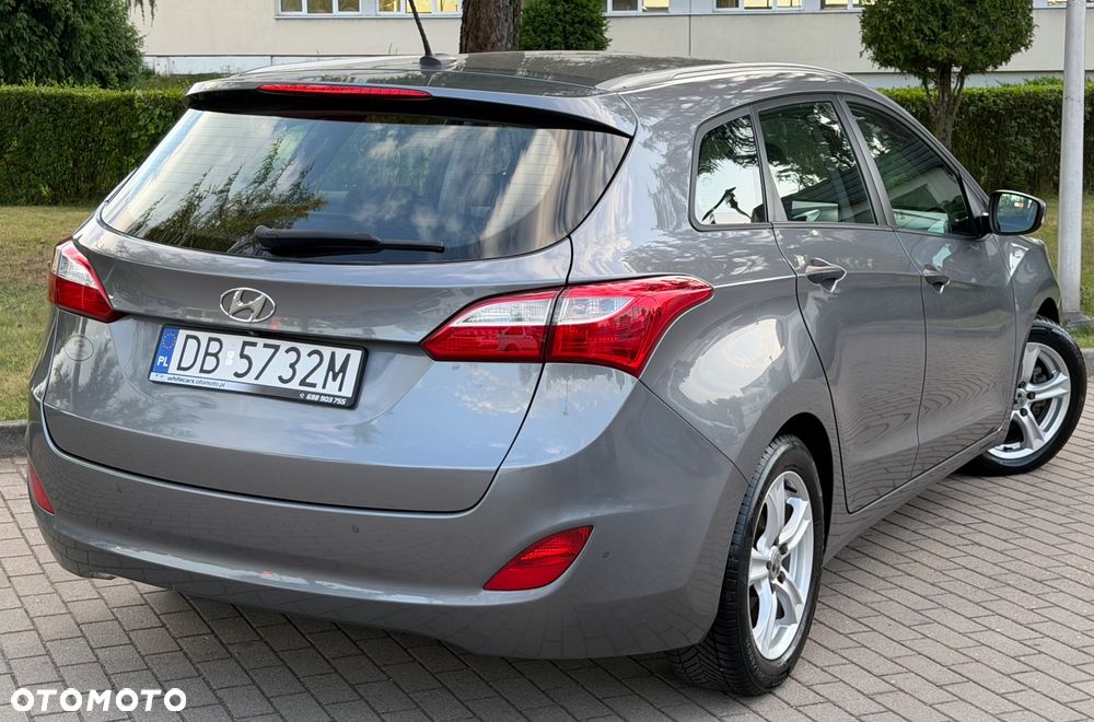 Hyundai i30 1.4 Fifa World Cup Edition - 24