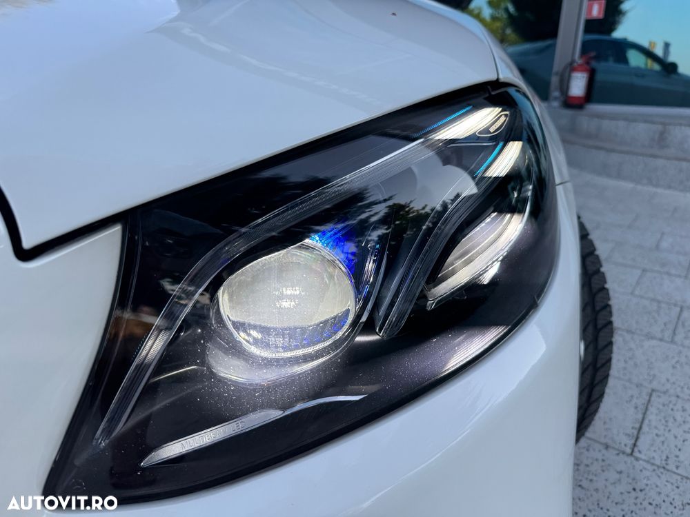 Mercedes-Benz E 400 d 4Matic T 9G-TRONIC - 37