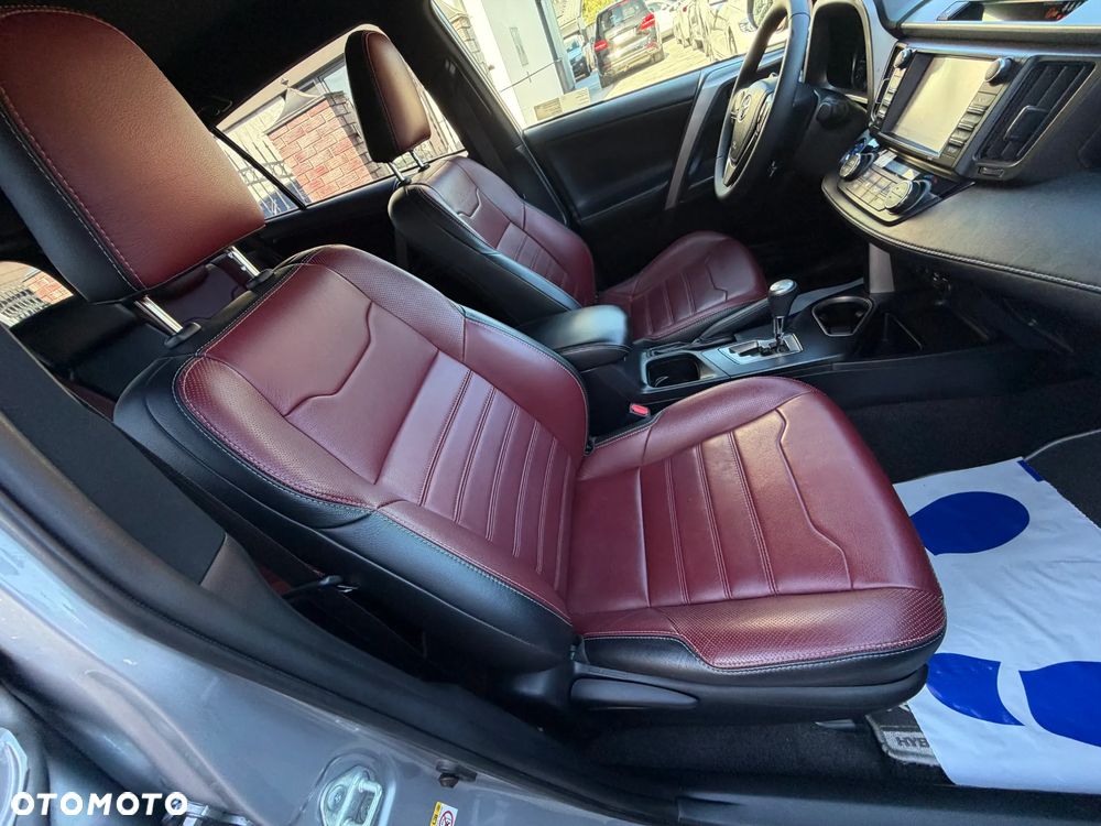 Toyota RAV4 Hybrid Selection 4x2 - 13