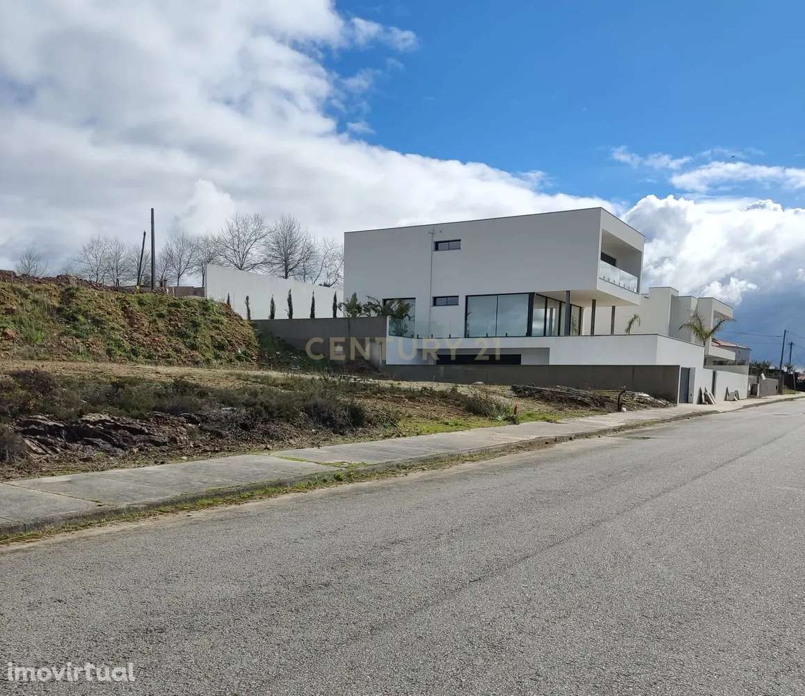 Terreno Urbano em Paços de Ferreira,  com Vista Campestre - Grande imagem: 2/11