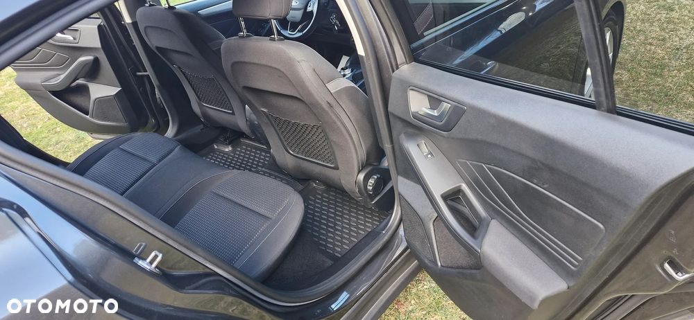 Ford Focus 1.5 EcoBlue Start-Stopp-System COOL&CONNECT - 12