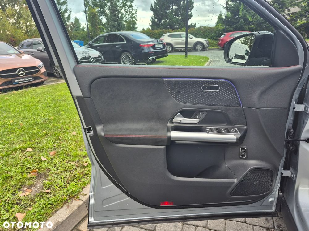 Mercedes-Benz EQA 250+ 70.5kWh AMG Line - 16
