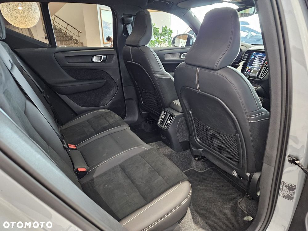 Volvo XC 40 - 23