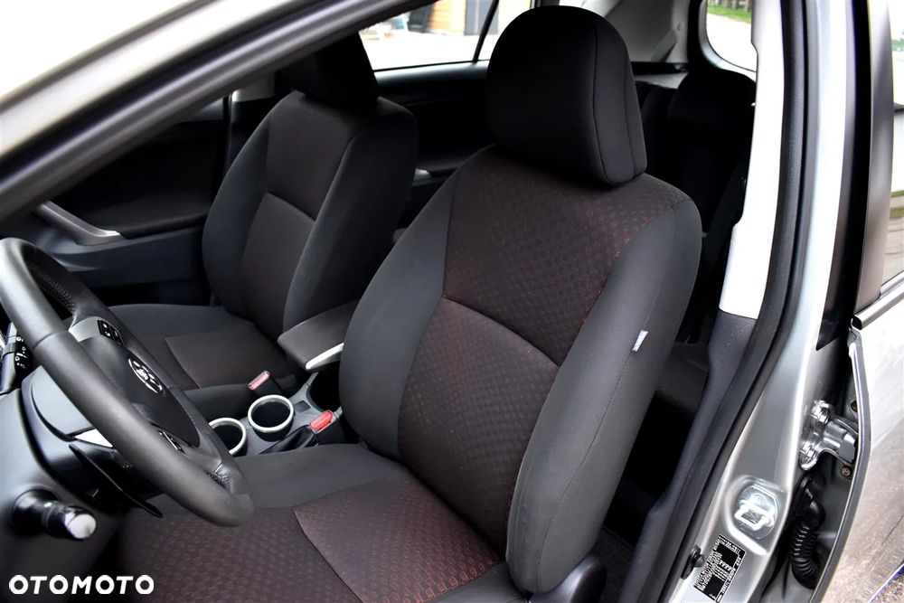 Toyota Verso 1.8 Multidrive Edition - 10