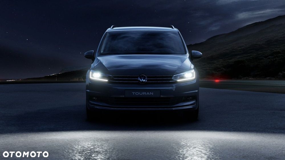 Volkswagen Touran - 12