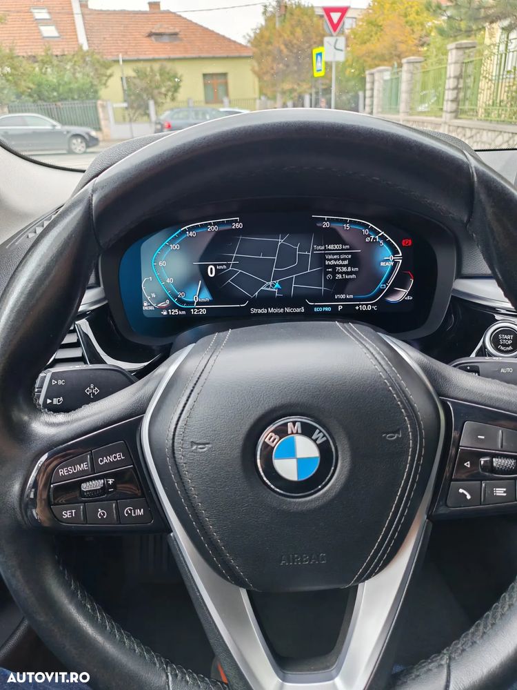 BMW Seria 5 520d AT MHEV - 12
