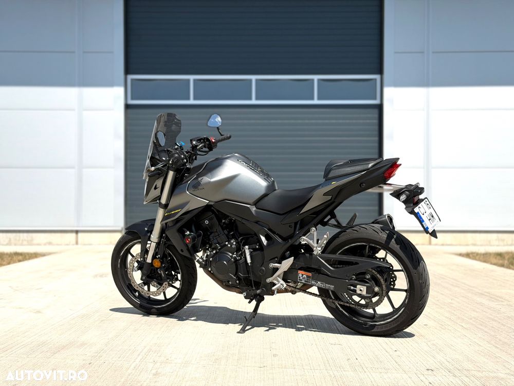 Honda CB 750 Hornet - 4