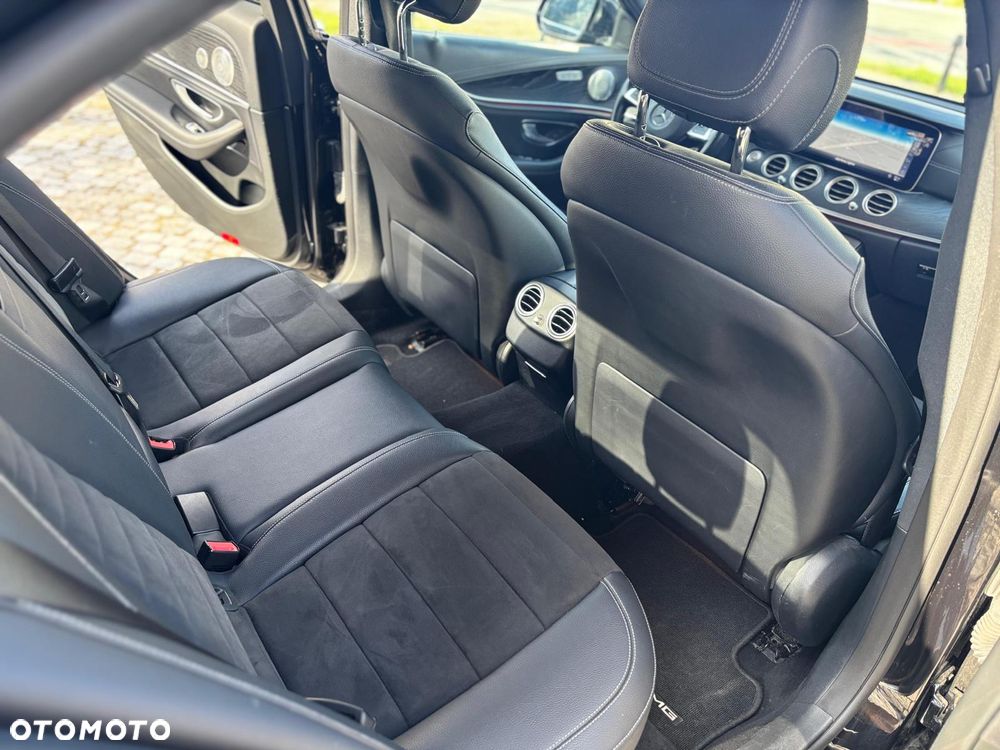Mercedes-Benz Klasa E 220 d 4-Matic 9G-TRONIC - 17