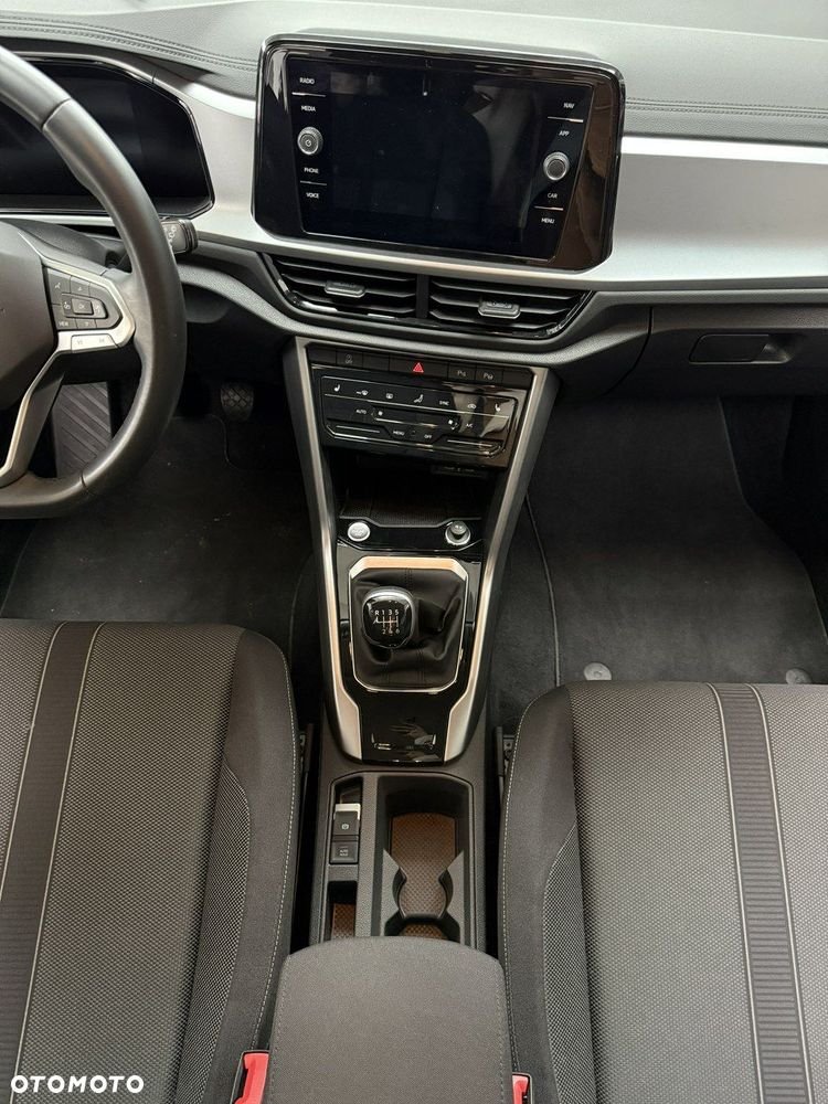 Volkswagen T-Roc - 23