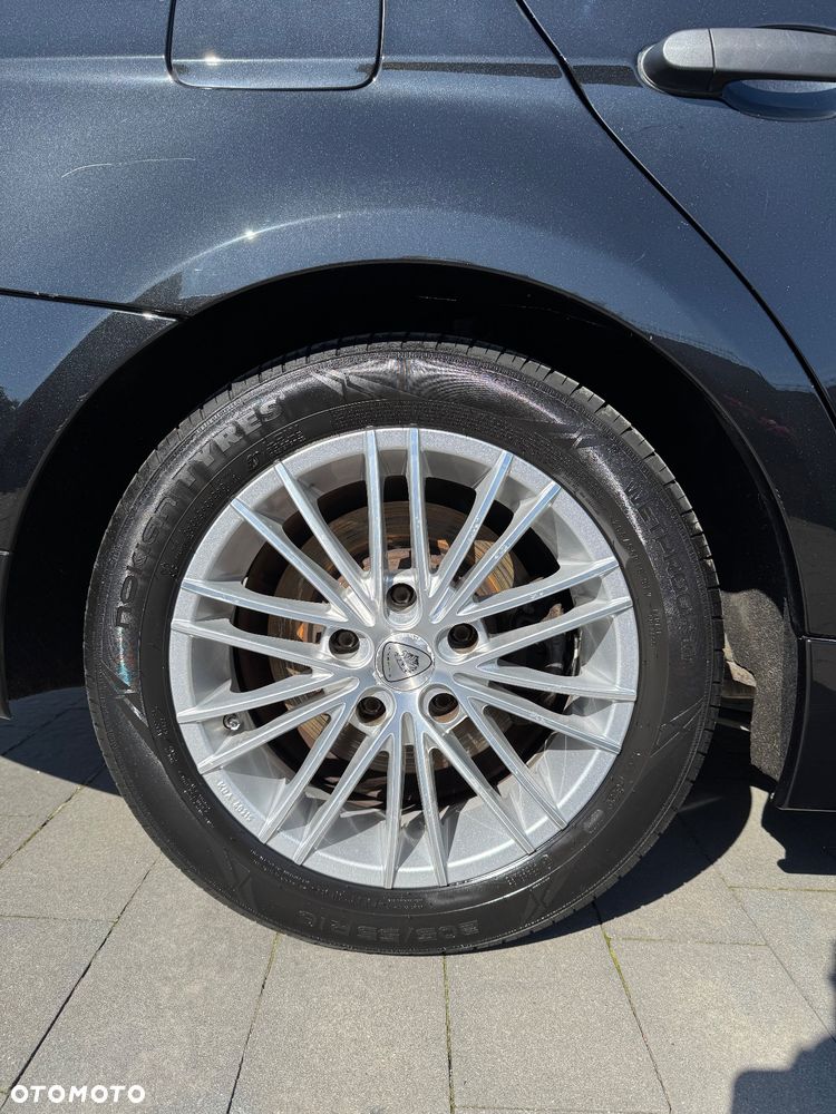 BMW Seria 3 320i Touring - 15