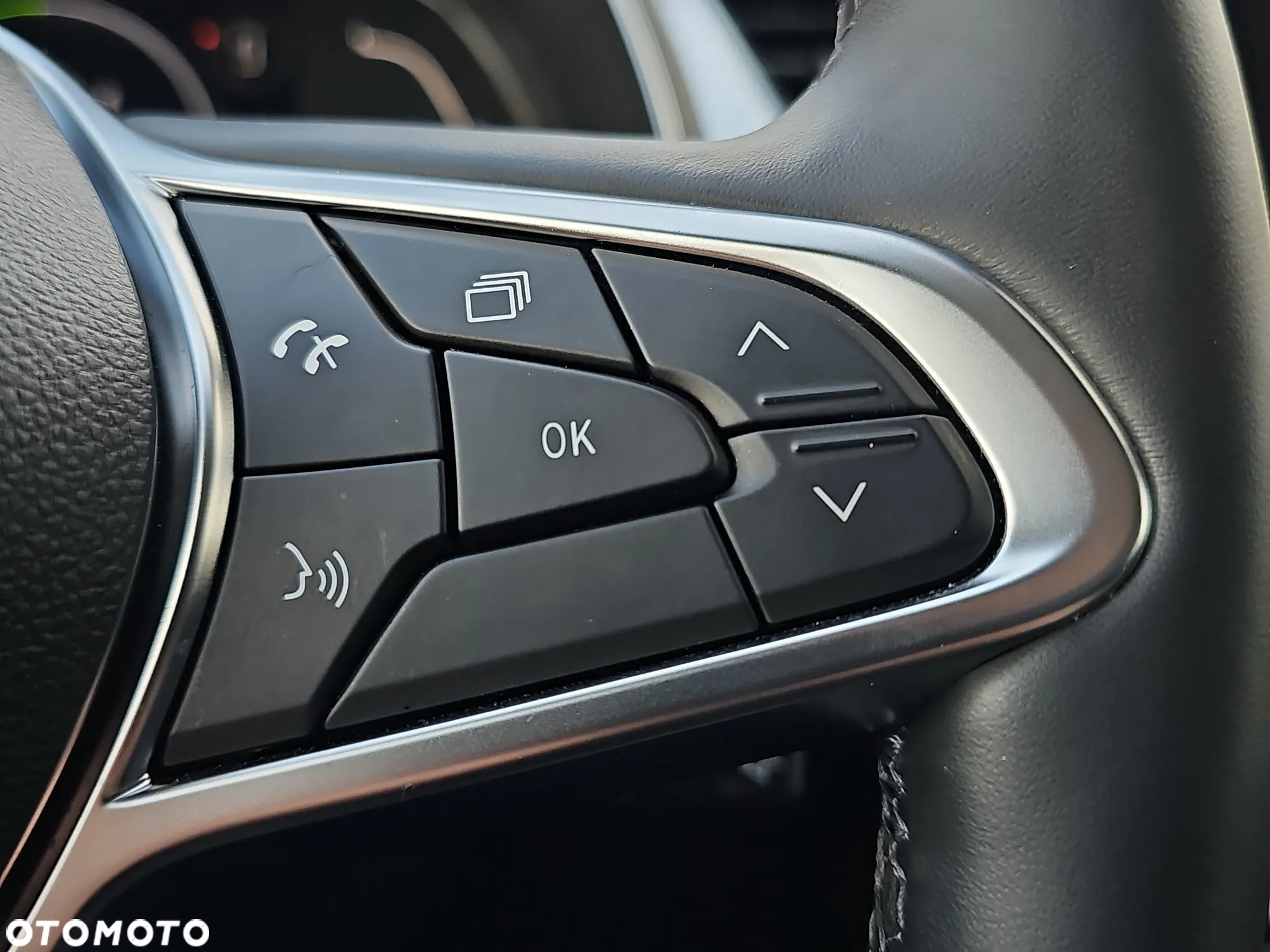 Renault Captur 1.6 E-TECH Full Hybrid 145 Techno - 17
