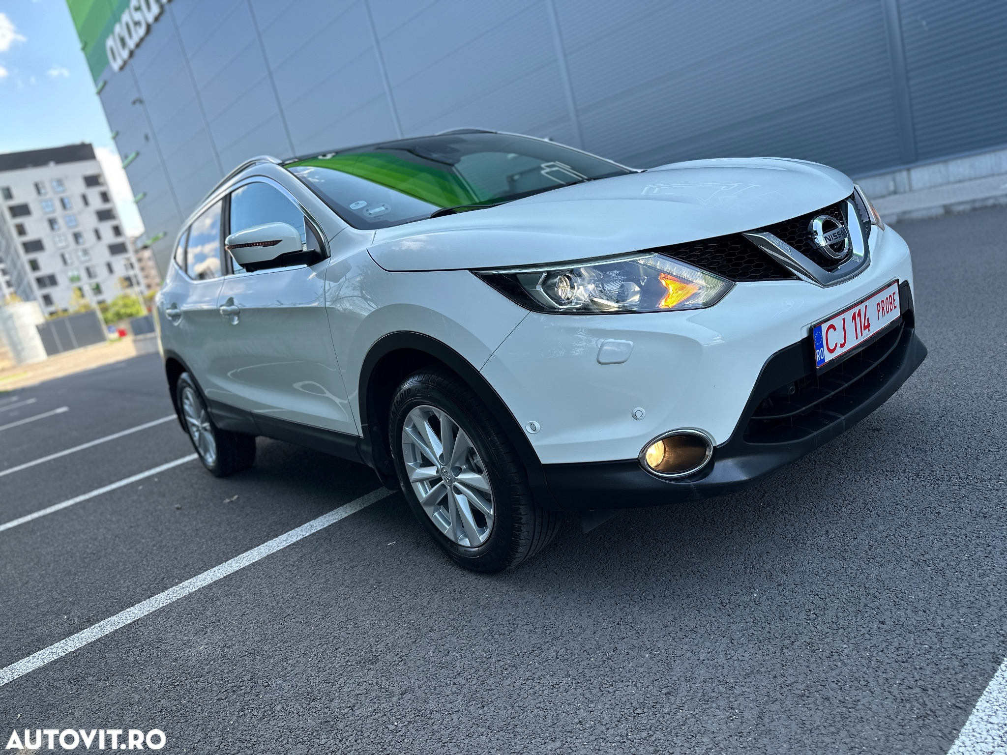 Nissan Qashqai 1.6 DCI Start/Stop 4X4-i Tekna - 28