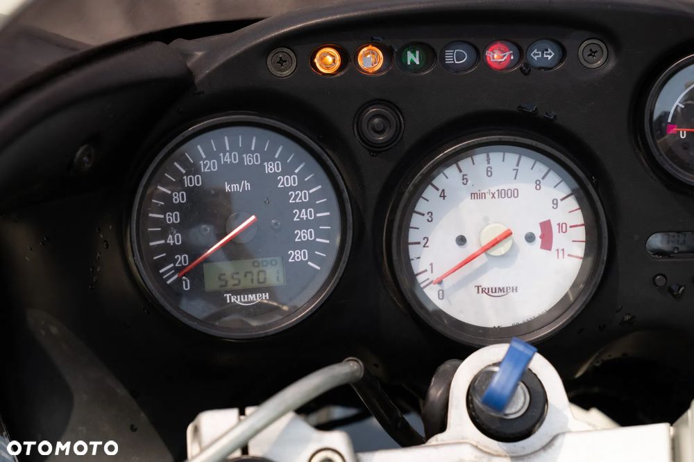 Triumph Sprint - 6