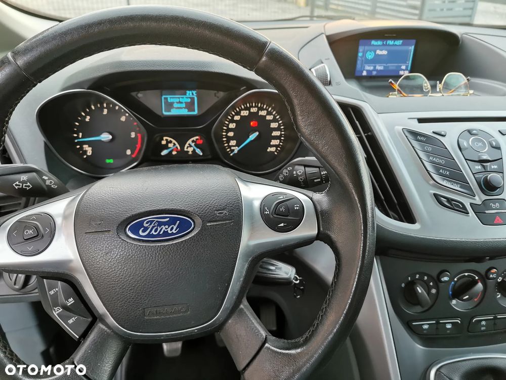 Ford Grand C-MAX - 25