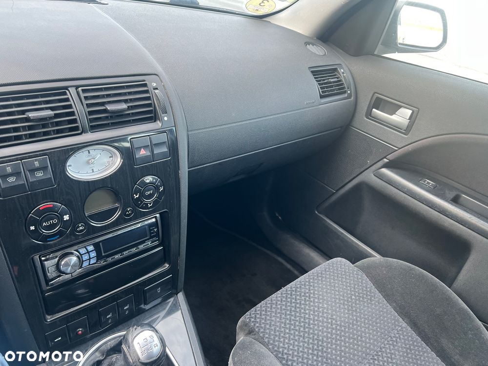 Ford Mondeo 2.0 TDCI Ambiente - 14