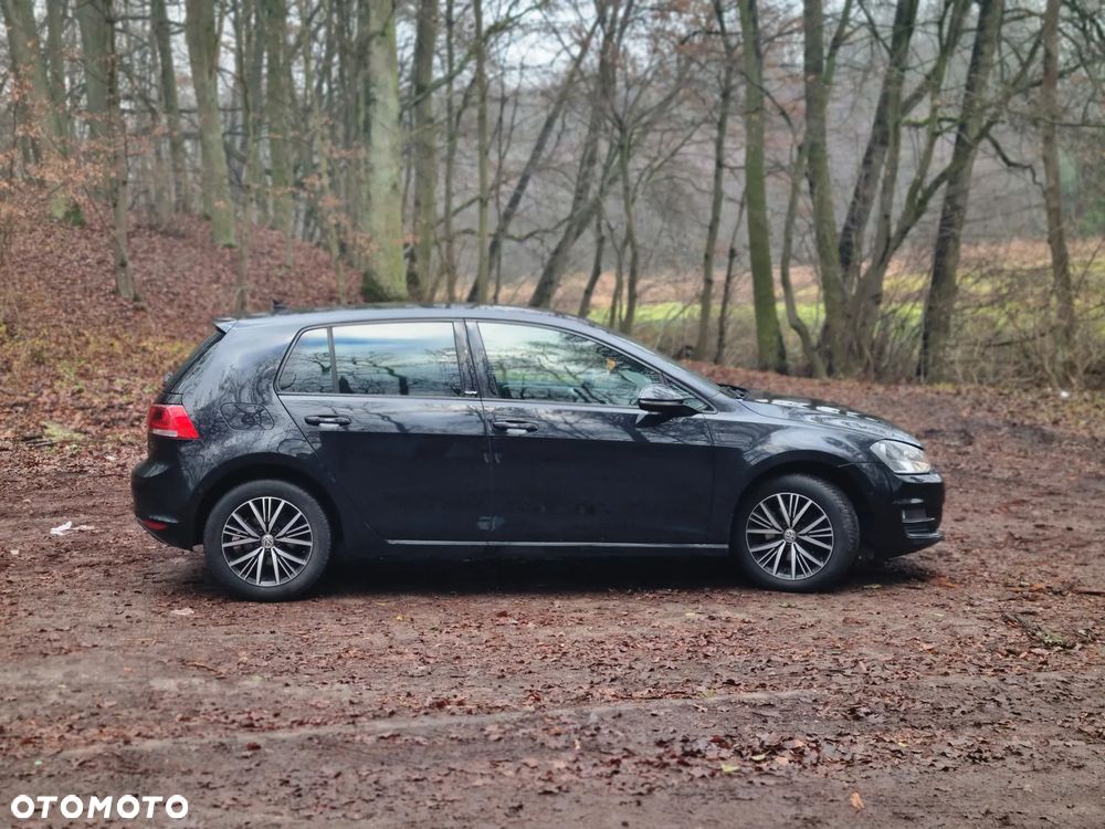 Volkswagen Golf 1.6 TDI BlueMotion Technology Allstar - 13