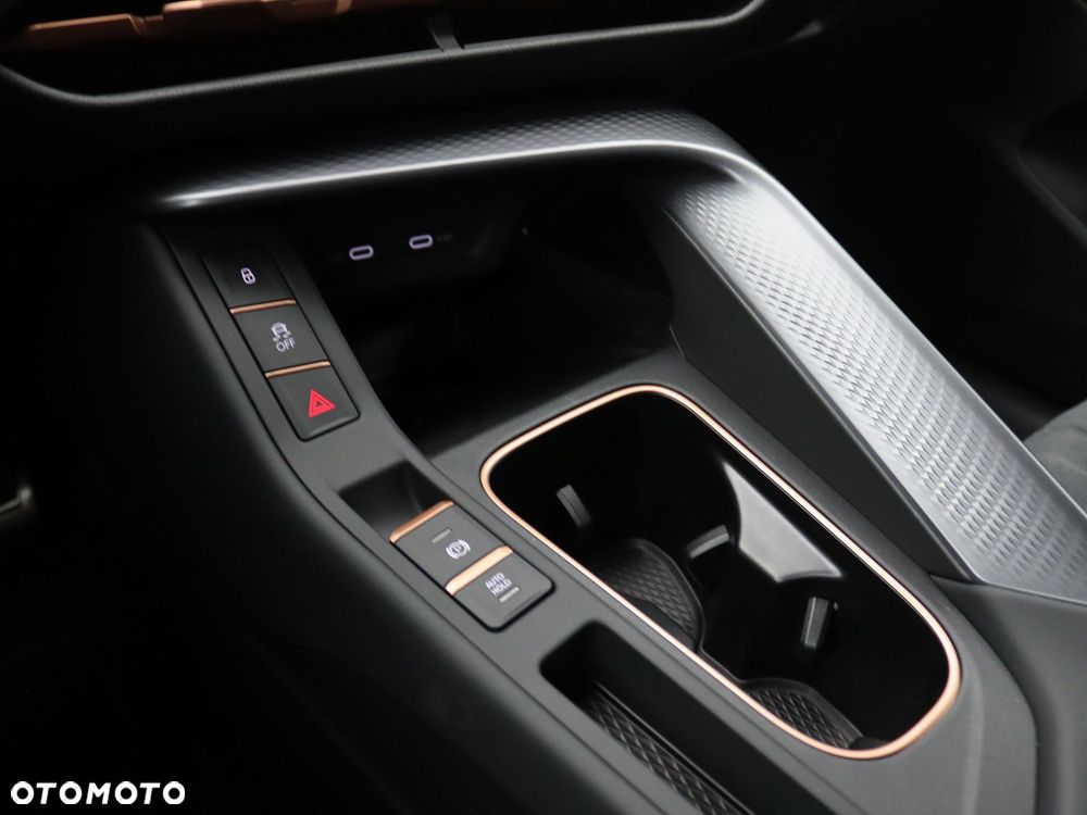 Cupra Terramar 1.5 e-Hybrid DSG - 37
