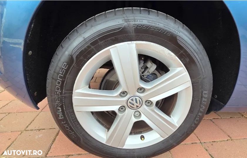 Volkswagen Golf - 12